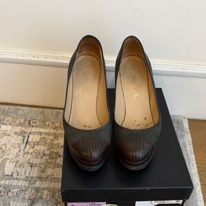CHANEL Women's Black and Brown Heels
